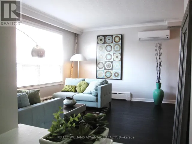 3RD FLR - 31 GLENSIDE AVENUE, Toronto (Greenwood-Coxwell), Ontario M4L2T6