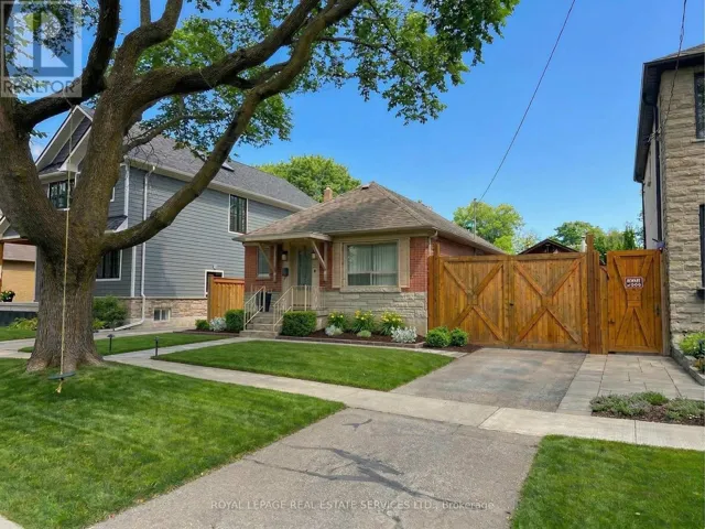 44 YORKVIEW DRIVE, Toronto (Stonegate-Queensway), Ontario M8Z2E9