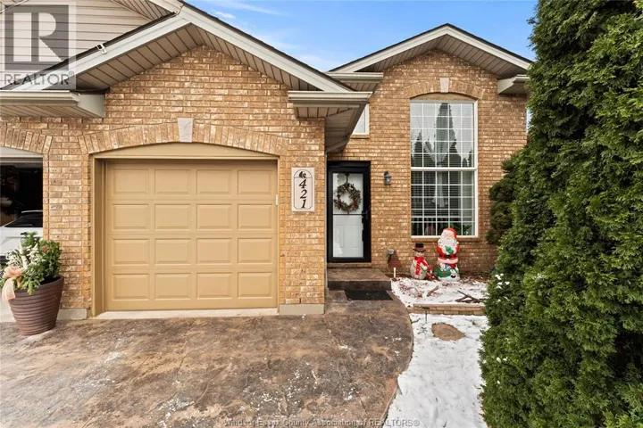 421 MERRILL, LaSalle, Ontario N9J3R2