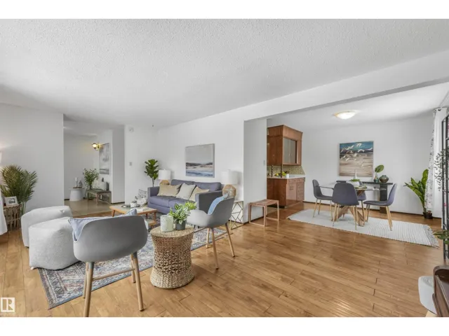 8016 73 ST NW, Edmonton, Alberta T6B1Z8