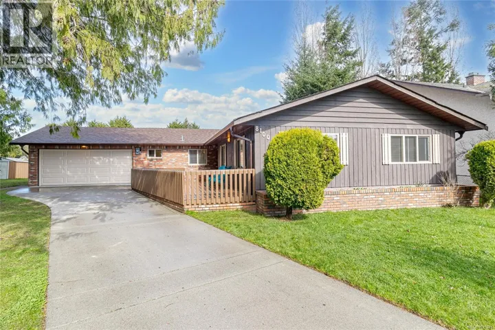 8100 Mahon Pl, Central Saanich, British Columbia V8M1K5