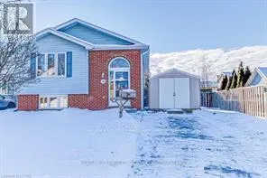 UPPER LEVEL - 40 TRAPPER STREET, London East (East P), Ontario N5W6B4