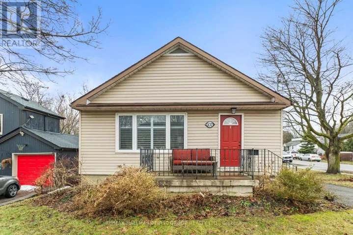 107 MAPLE STREET W, Whitby (Downtown Whitby), Ontario L1N2Z8