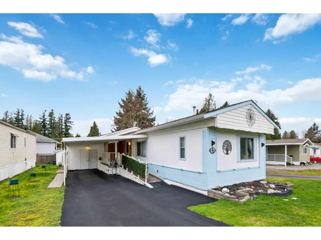 43 2035 MARTENS STREET, Abbotsford, British Columbia V2T6M4