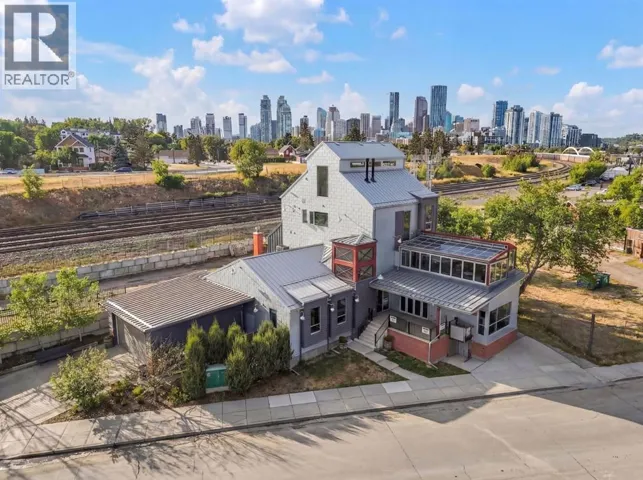 1015 11 Street SE, Calgary, Alberta T2G3E9