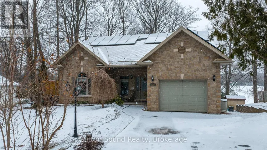 122 MCCULLOUGH LAKE DRIVE, Chatsworth, Ontario N0H2V0