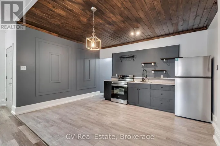 5 - 43 MANITOBA STREET, Bracebridge (Macaulay), Ontario P1L2A9