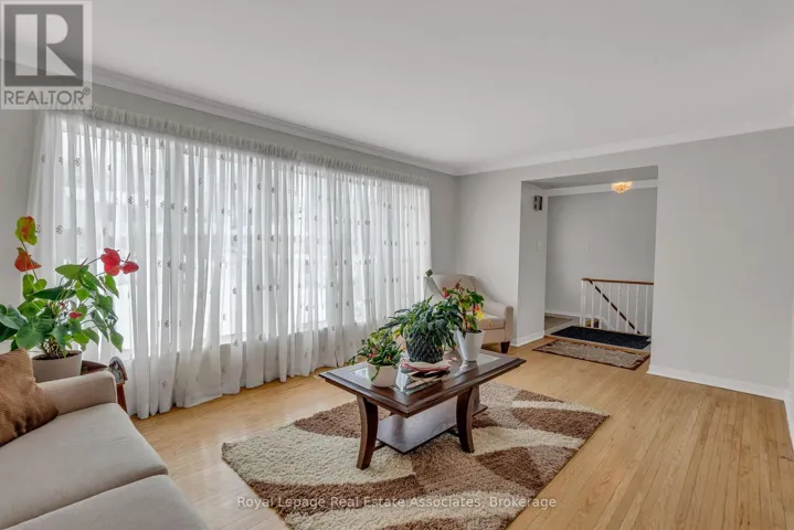 56 BROOKLAND DRIVE, Brampton (Avondale), Ontario L6T2M5