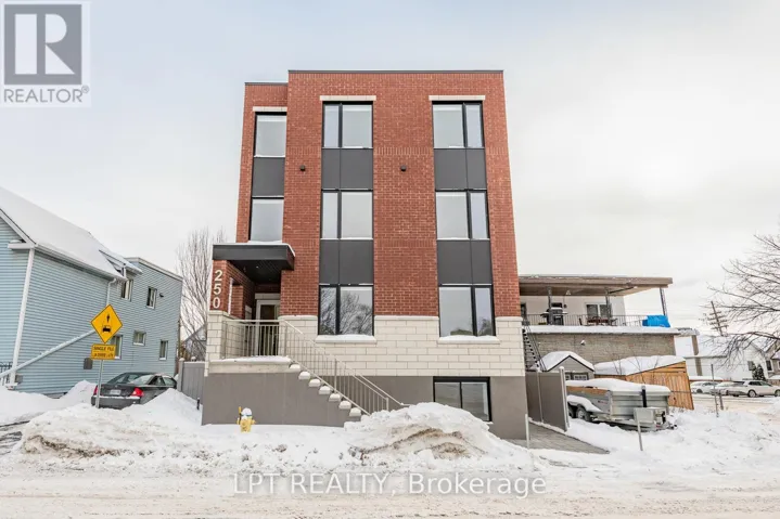 4 - 250 SHAKESPEARE STREET, Ottawa, Ontario K1L5M6