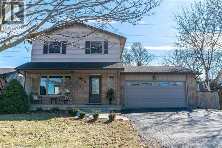 16 CLANSMAN Crescent, Caledonia, Ontario N3W1H3