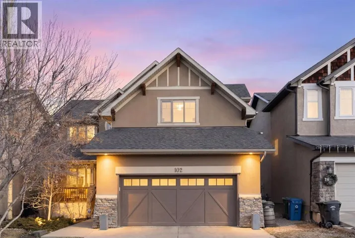 102 Discovery Ridge Way SW, Calgary, Alberta T3H5G4