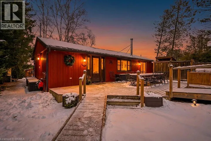 111 WILSON Drive, Georgian Bluffs, Ontario N0H2T0