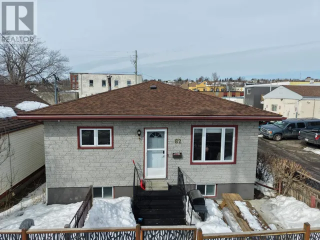 82 Machar Ave., Thunder Bay, Ontario P7B2Y6