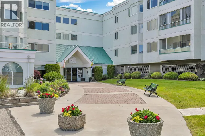 1329 KLO Road Unit# 305, Kelowna, British Columbia V1W3N9