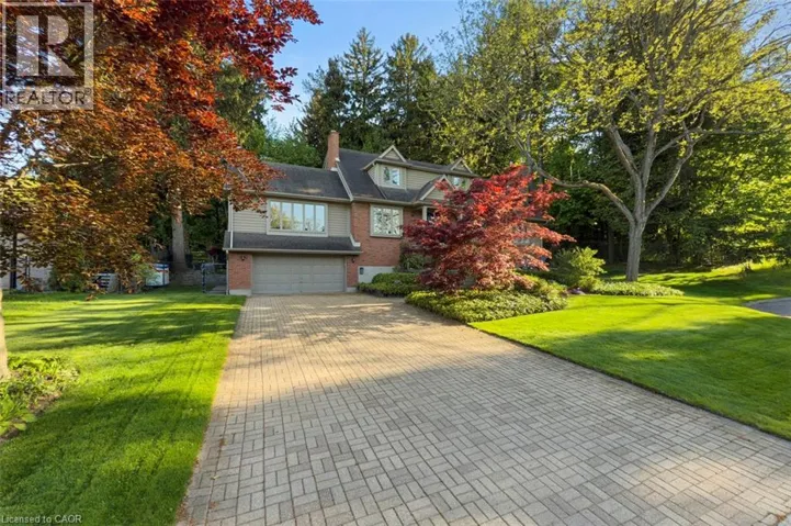 18 STONEGATE Drive, Hamilton, Ontario L9G3R7