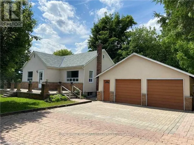 235 LAKESHORE ROAD W, Oakville (CO Central), Ontario L6K1E9