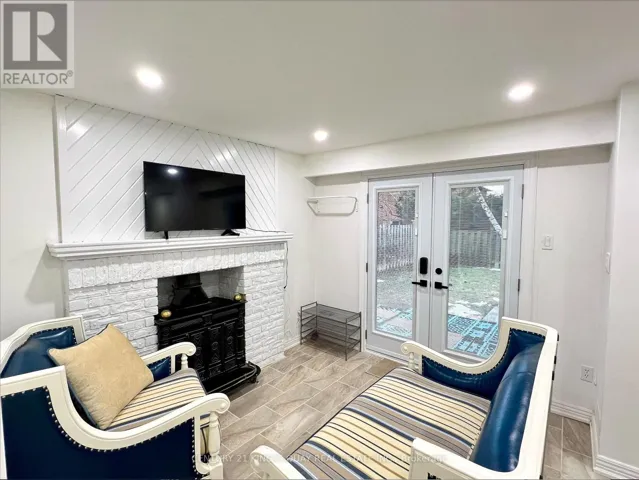 LOWER W/O - 19 PINING ROAD, Markham (Aileen-Willowbrook), Ontario L3T5N5