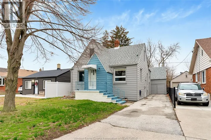 2420 FRANCOIS ROAD, Windsor, Ontario N8W4T4