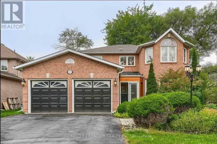 220 OLDE BAYVIEW AVENUE, Richmond Hill (Oak Ridges Lake Wilcox), Ontario L4E3C7