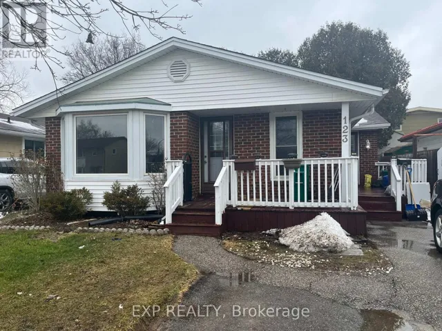 123 GREENDALE CRESCENT, Kitchener, Ontario N2A2R5