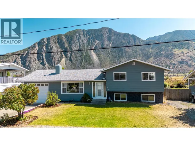 531 3rd Avenue, Keremeos, British Columbia V0X1N2
