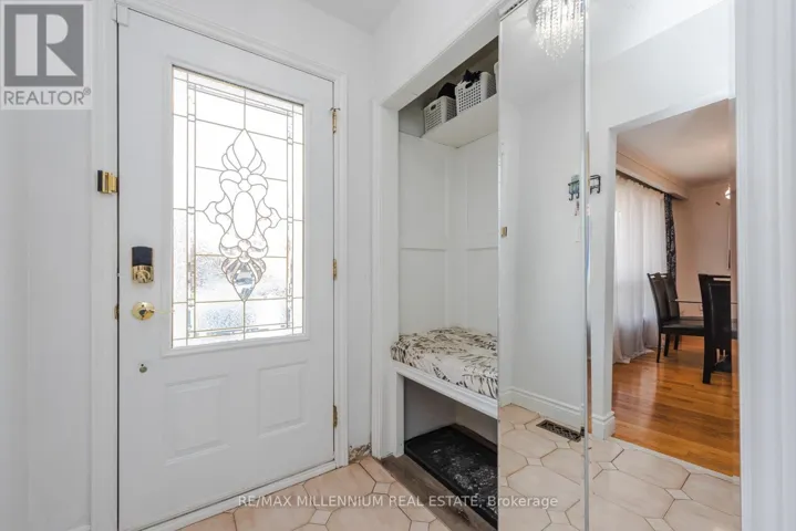 13 CUMBERLAND DRIVE, Brampton (Brampton North), Ontario L6V1W5