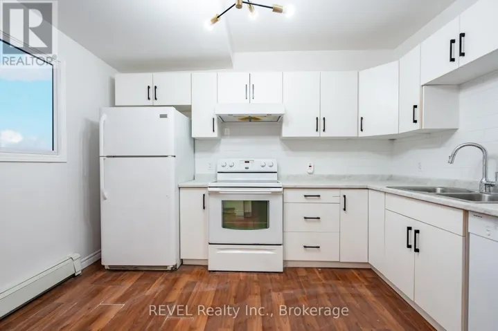 MAIN - 4762 KINCAID PLACE, Niagara Falls (Downtown), Ontario L2E1C5