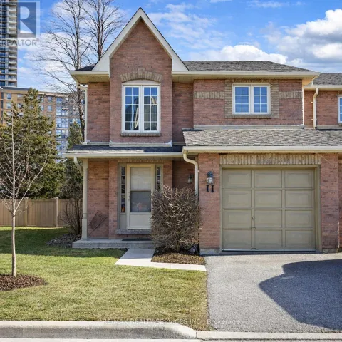 11 - 35 CEREMONIAL DRIVE, Mississauga (Hurontario), Ontario L5R3G6