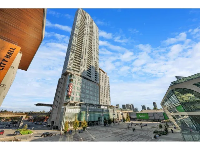 3903 13495 CENTRAL AVENUE, Surrey, British Columbia V3T0K2