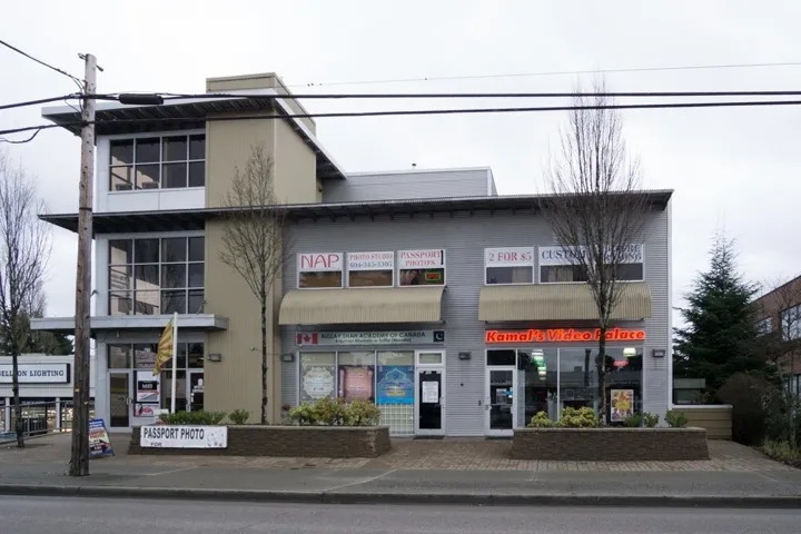 203 8268 120 STREET, Surrey, British Columbia V3W3N4