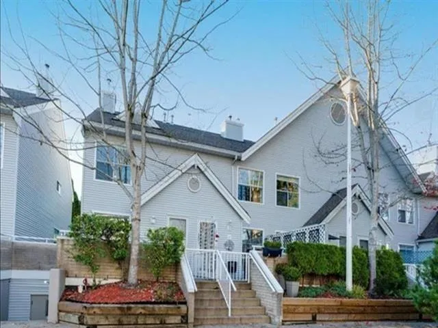 28 13713 72A AVENUE, Surrey, British Columbia V3W1K2