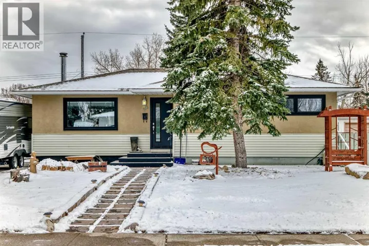 39 Winchester Crescent SW, Calgary, Alberta T3C2T9