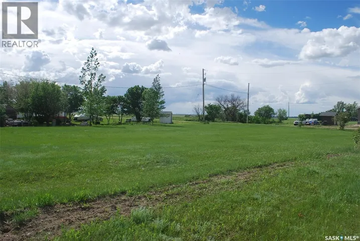 2 Douglas DRIVE, Mckillop Rm No. 220, Saskatchewan S0G4L0