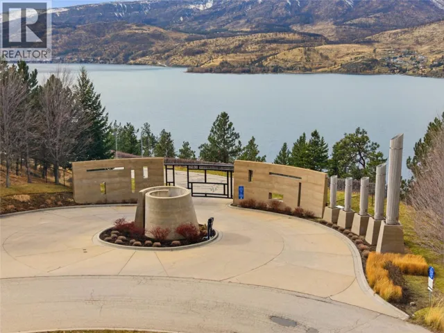 180 Sheerwater Court Unit# 8, Kelowna, British Columbia V1V2X1