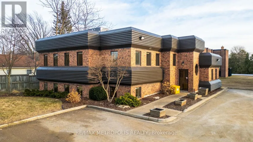 2695 HAMILTON ROAD, Sarnia, Ontario N0N1C0
