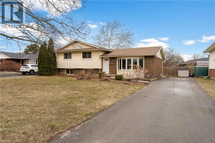 35 BISHOPS Road, St. Catharines, Ontario L2M1T8
