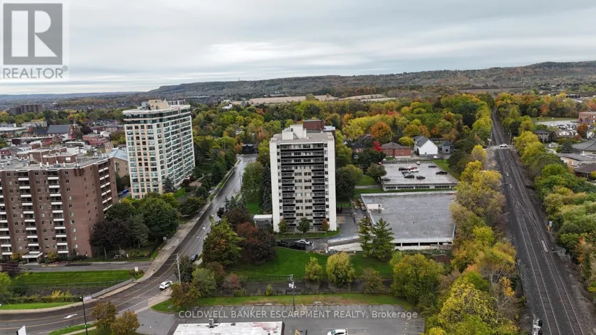 1005 - 81 MILLSIDE DRIVE, Milton (OM Old Milton), Ontario L9T3X4