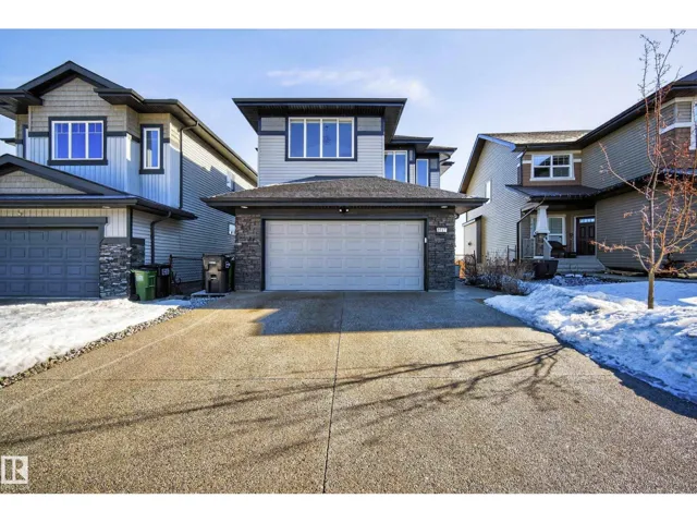 9727 205 ST NW, Edmonton, Alberta T5T4V7
