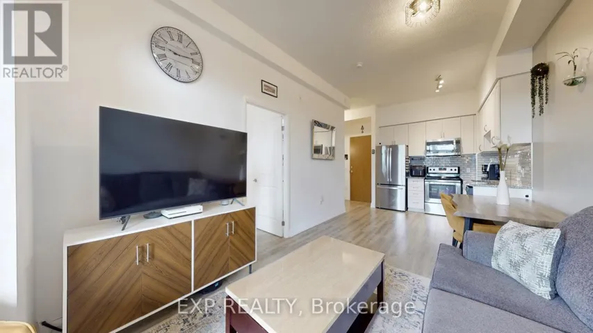 206 - 2800 KEELE STREET, Toronto (Downsview-Roding-CFB), Ontario M3M0B8