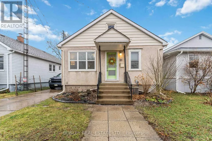 51 MERIGOLD STREET, St. Catharines (Western Hill), Ontario L2S2N6