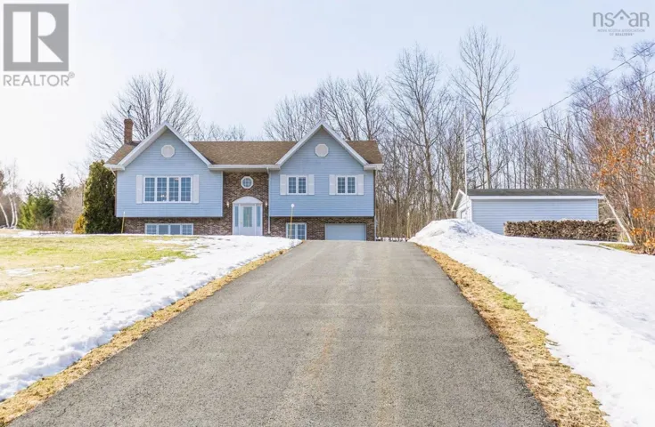 33 Oak Island Road, Avonport, Nova Scotia B4P2R3