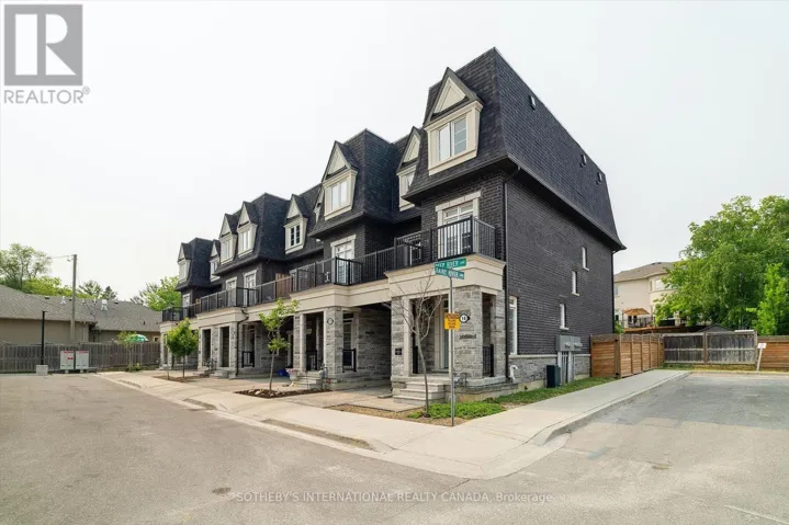 12 DEEP RIVER LANE S, Richmond Hill (Westbrook), Ontario L4C5S4