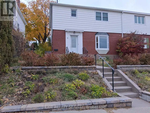 5 ADOLPHUS STREET, Cornwall, Ontario K6H3R9