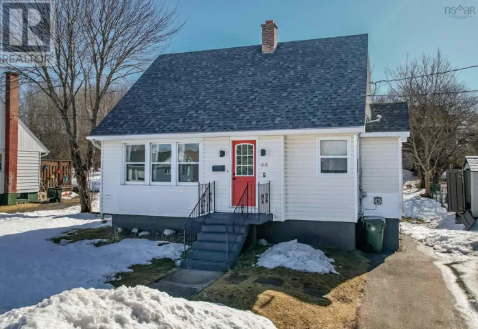 44 Archibald Avenue, Sydney, Nova Scotia B1P3L7