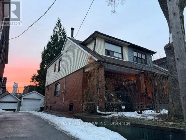 16 NASMITH AVENUE, Toronto (Cabbagetown-South St. James Town), Ontario M5B1J3