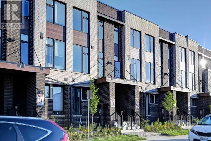 37 CREEKBANK ROAD, Toronto (Rustic), Ontario M6L0A3