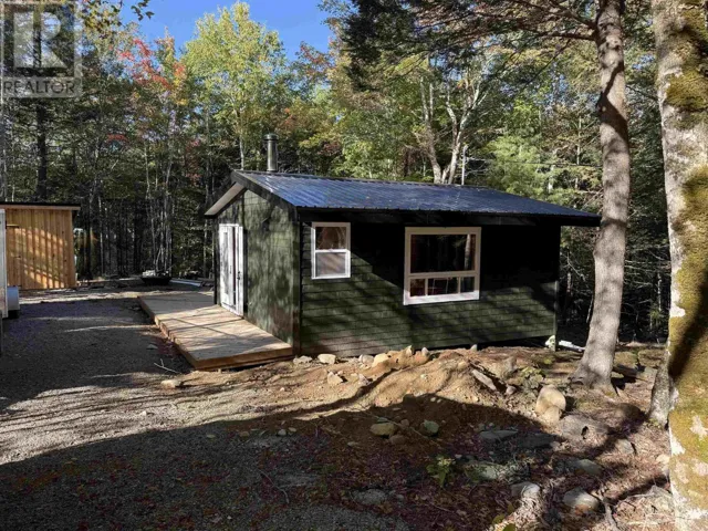 21 Beechwood Ridge Road, Labelle, Nova Scotia B0T1E0