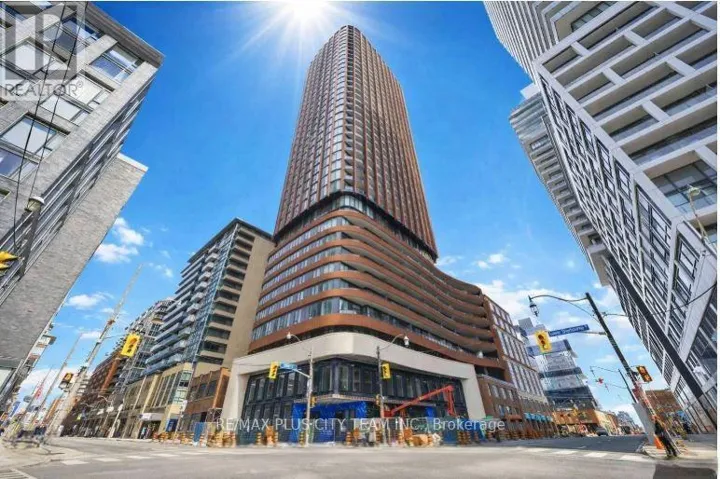 2808 - 180 FRONT STREET E, Toronto (Moss Park), Ontario M5A0A9