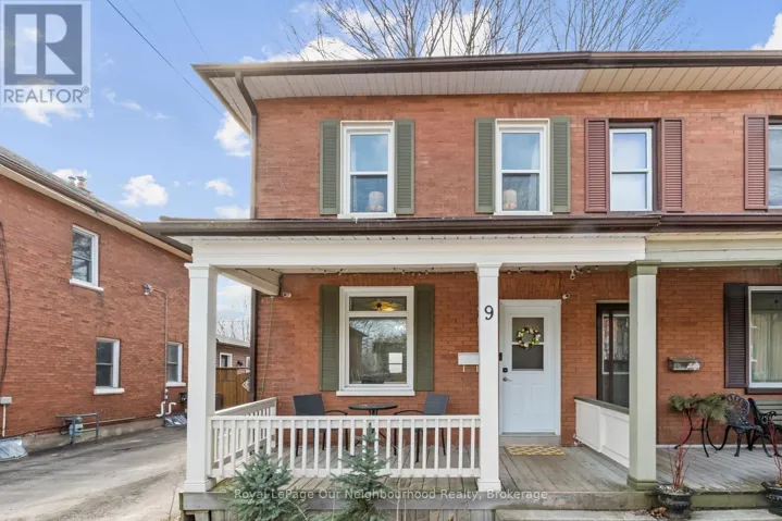 9 CARLISLE AVENUE, Clarington (Bowmanville), Ontario L1C1W4