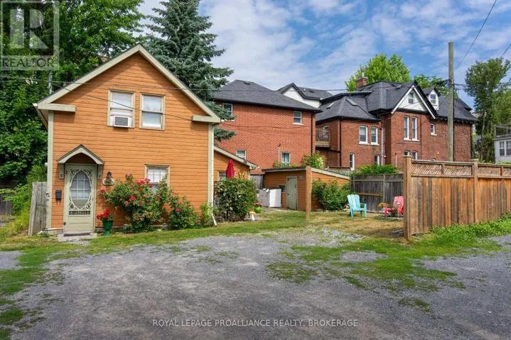 160A BAGOT STREET, Kingston (Central City East), Ontario K7L3E8